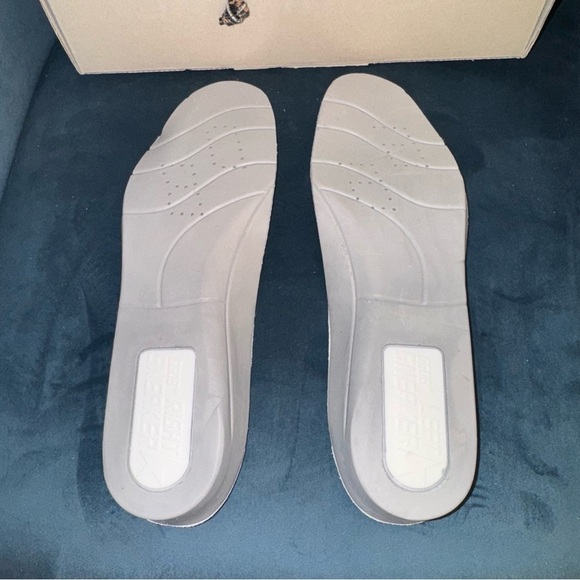 New Size 41 Golden Goose Super-Star burgundy glitter star and silver heel tab - Picture 8 of 12